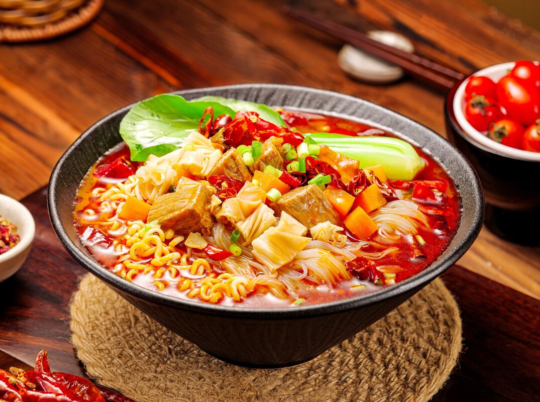 รายละเอียดน้ําหนักของซอส มีรสชาติ Chongqing Mala ของแท้ เหมาะสําหรับการนําไปใช้ในครัวและการแปรรูปอาหาร