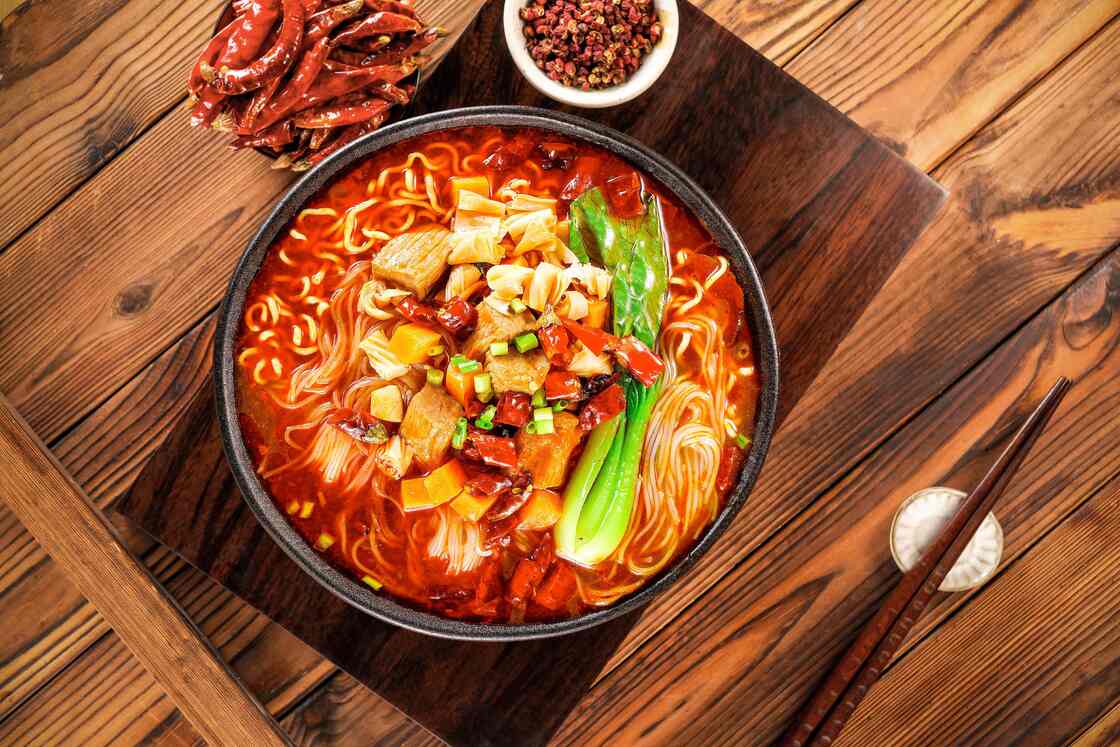 ชามอร่อย นู๊ดลิส เซอส รสชาติ 92g12 แพ็ค ราเมนทันที เหมาะสําหรับร้านอาหารบริการรวดเร็ว รถบรรทุกอาหารและร้านอาหาร